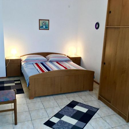 Apartment Ivo Вінішчє Екстер'єр фото